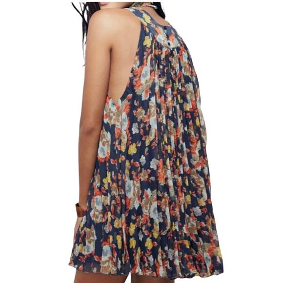 Free People Dress Pleated Gray Floral Sleeveless Swing Dress Size Small - Picture 5 of 5